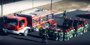Εκπαίδευση Δοκίμων Πυροσβεστών από κλιμάκιο της Ε.Μ.Α.Κ. Εκπαίδευση Δοκίμων Πυροσβεστών από κλιμάκιο της Ε.Μ.Α.Κ.